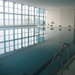 Vstupenka na plaváreň / 1 hod.